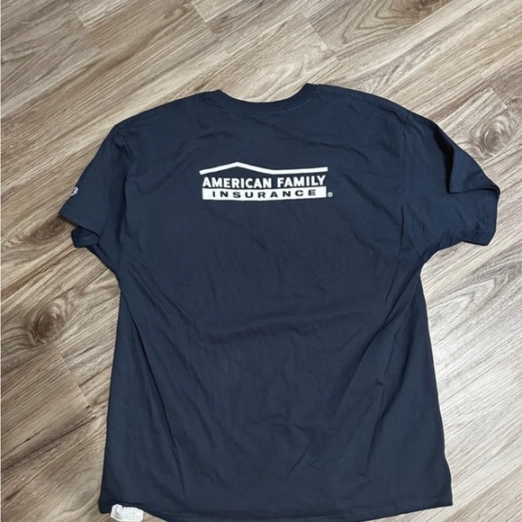 Champion brand- Milwaukee Brewers tshirt. New without tags, men’s size Xlarge - Picture 4 of 5